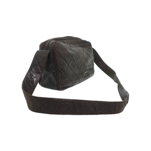 Chanel Matelasse Shoulder Bag Black - Picture 2 of 9